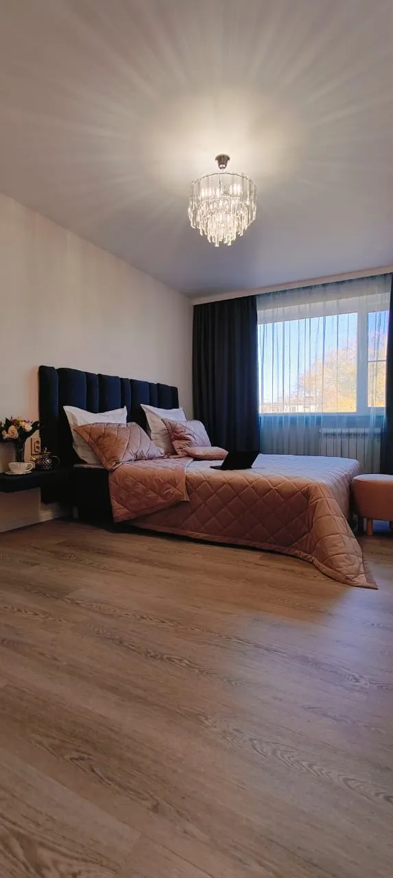 Посуточно 1к квартира ЛЮКС в центре Невинномысска, Wi-Fi, Умный дом - Фото 1